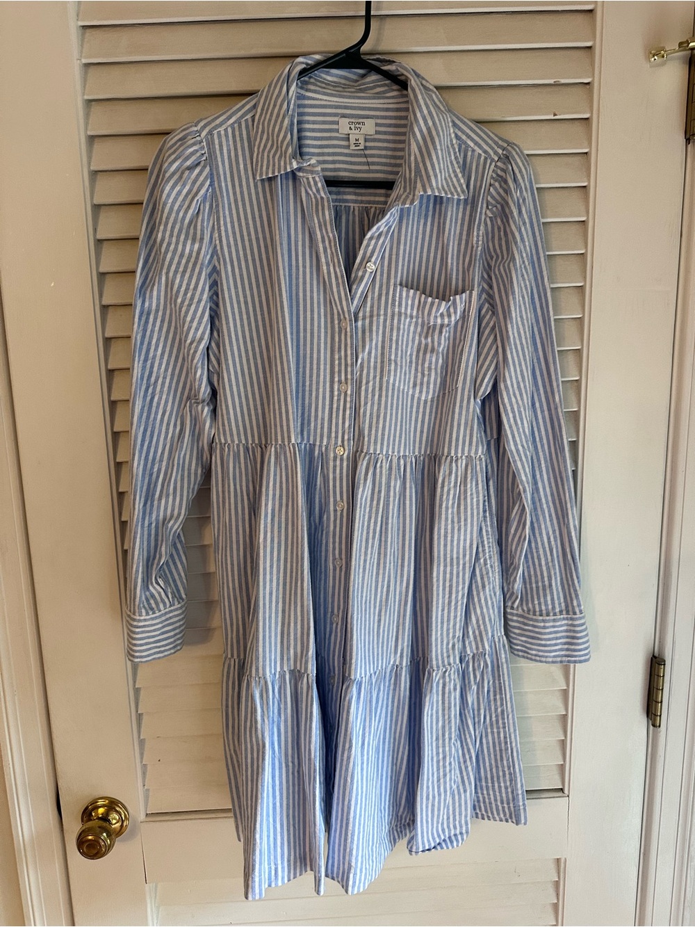 crown & ivy Light Blue and White Striped Long-Sleeve Tiered Shirt Dress